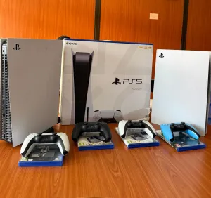 Sony PS5 with controller in Ongata Rongai on Funga Deal