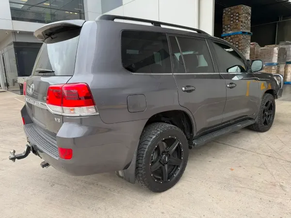 Toyota Land Cruiser 2019