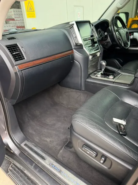 Toyota Land Cruiser 2019